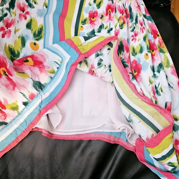 Zara Floral Asymmetrical Hem Spaghetti Strap Cami Blouse Size Small - Picture 8 of 11